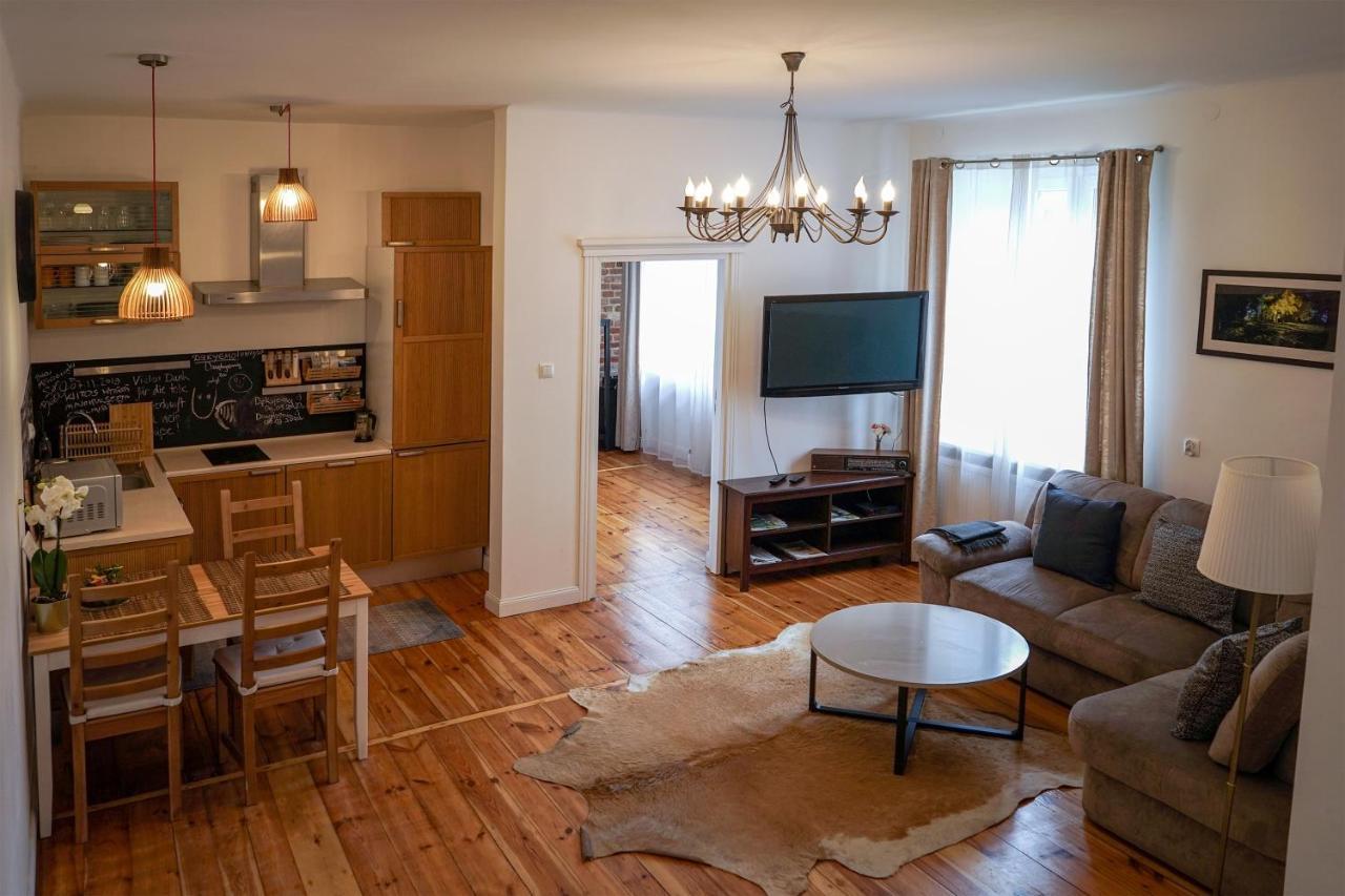 Stylowy Apartament W Kamienicy Chelm Ngoại thất bức ảnh